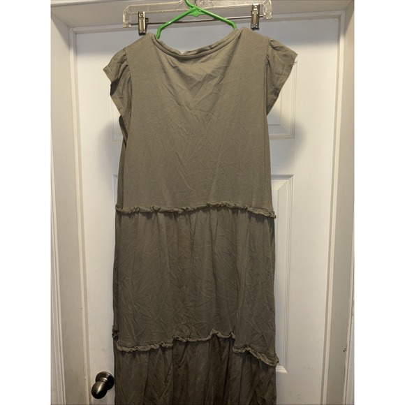 C & C California‎ Sage Green Light Green Cap Sleeves Tiered Midi Dress Large - Picture 8 of 9